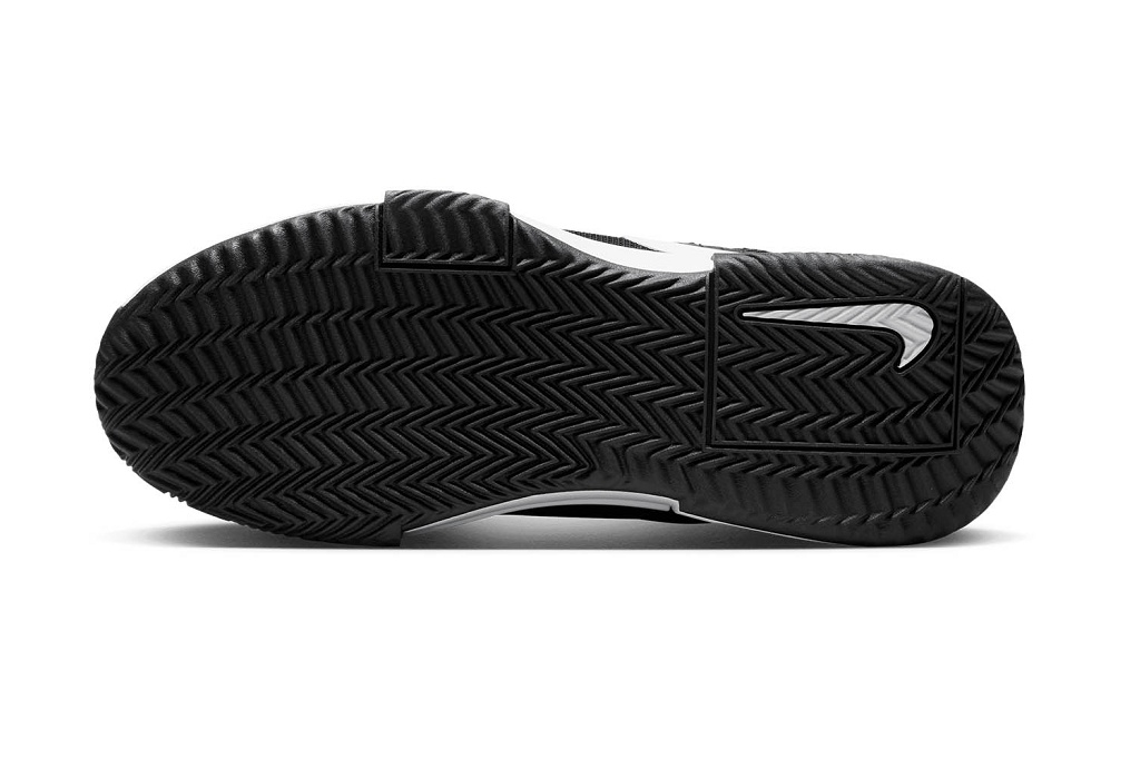 Теннисные кроссовки женские Nike Air Zoom GP Challenge 1 CLY (грунт)