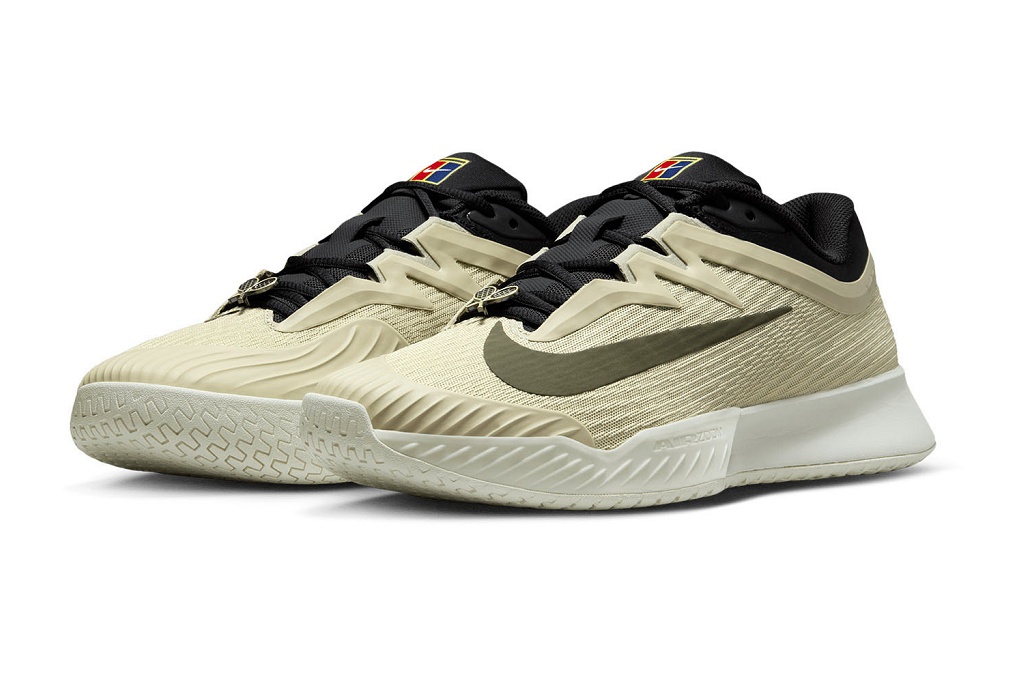 Теннисные кроссовки мужские Nike Air Zoom Vapor Pro 3 HC Heritage