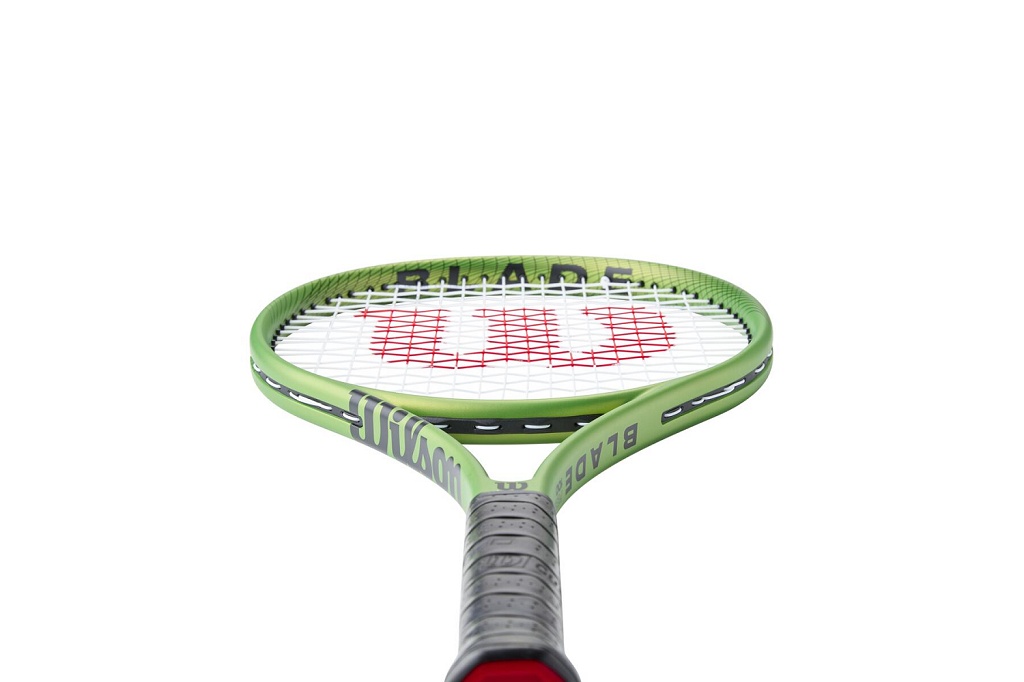 Теннисная ракетка Wilson Blade Feel 100 2026 (100", 284 гр, бал. 32 см)