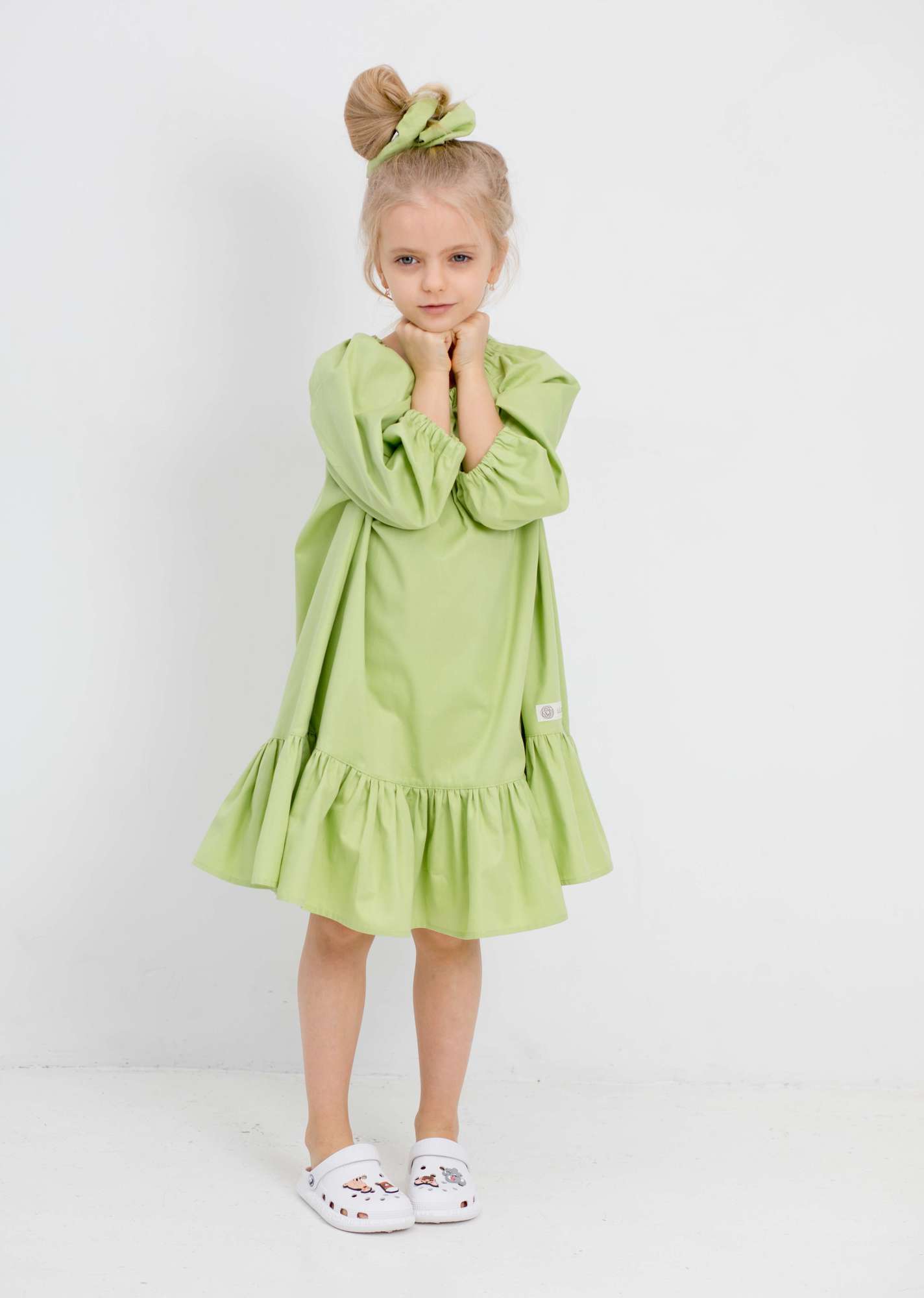 Платье оверсайз с пышными рукавами