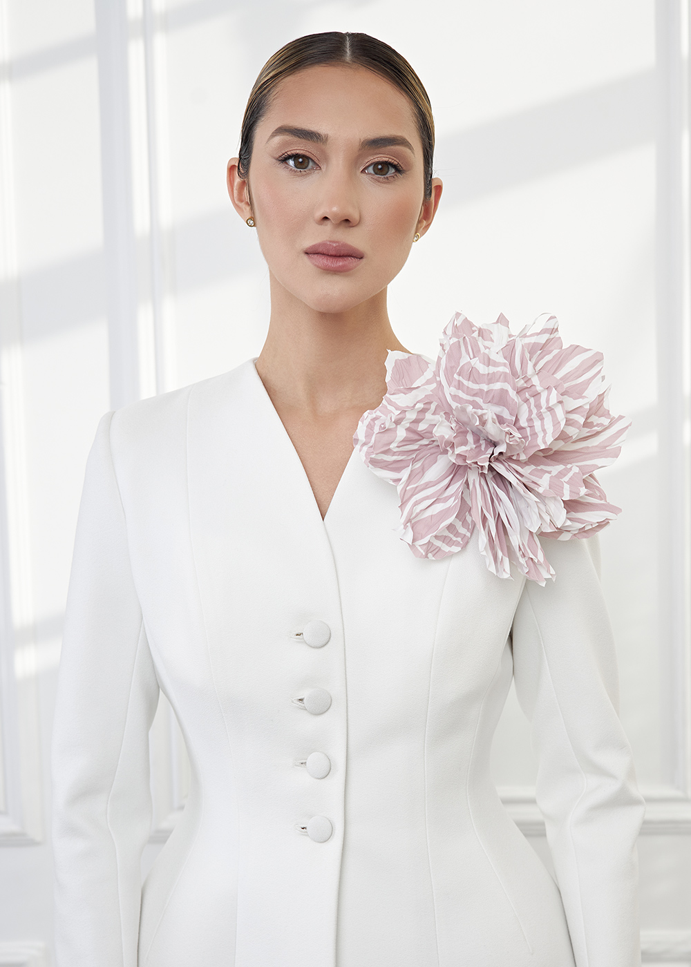 Пион, розовая зебра