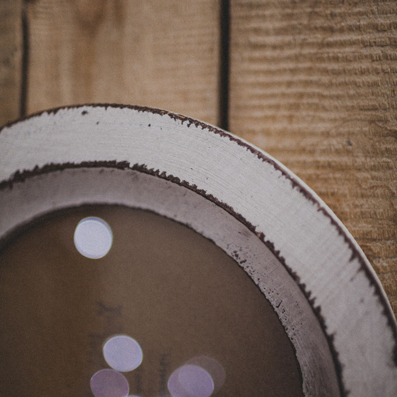 Круглая белая