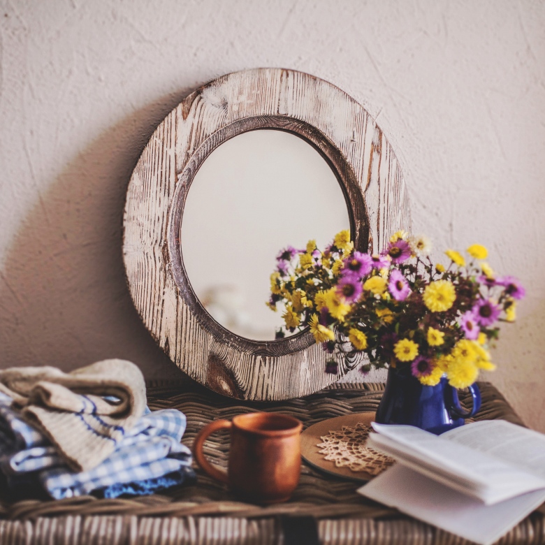 Овальное старинное