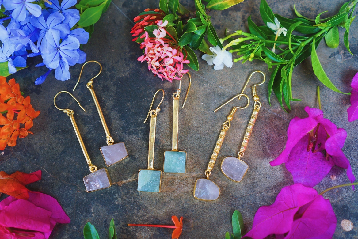 Серьги с натуральными камнями в позолоте