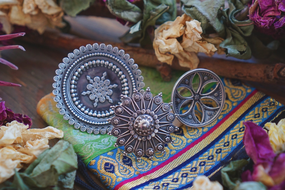 Крупные серебряные кольца-"тарелки"