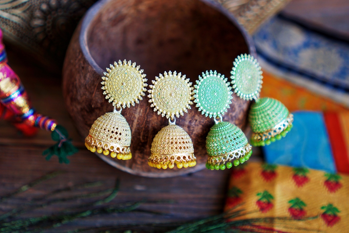 Крупные цветные джумки желтого цвета