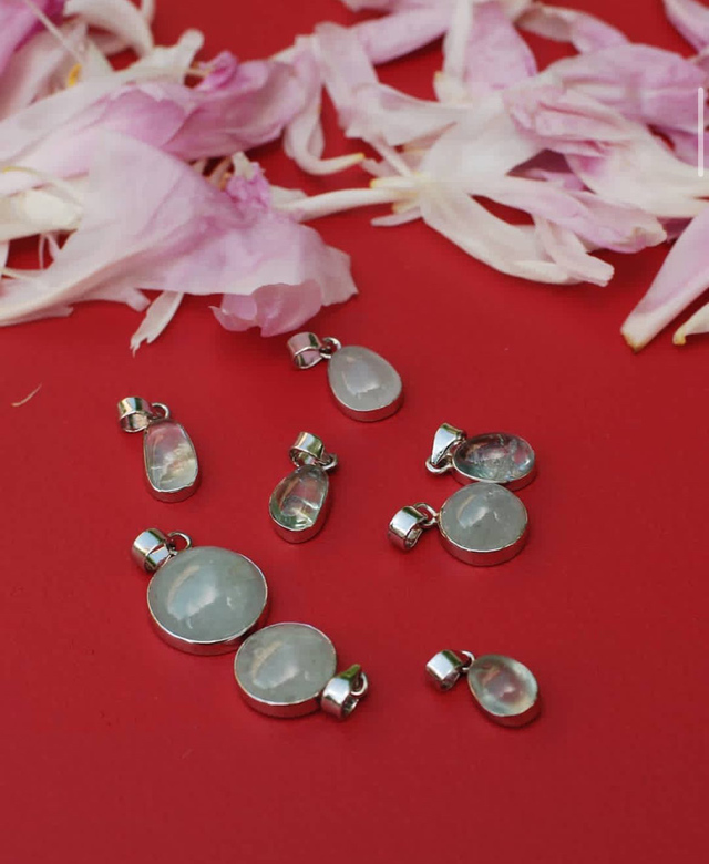 Серебряные кулоны с аквамарином