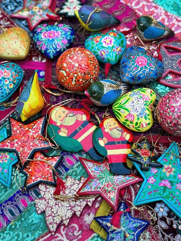 Ёлочные игрушки с росписью ручной работы