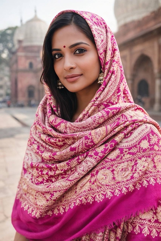 Розовый кашемировый палантин с вышивкой