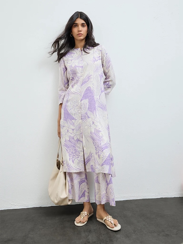 Фиолетовый костюм с растительным принтом, S