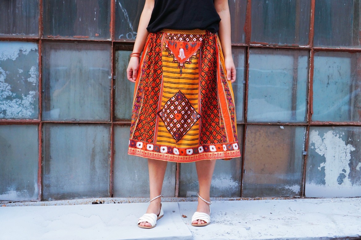 Яркая оранжевая юбка Haute Curry