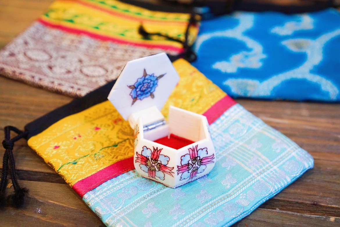 Шкатулка из кости