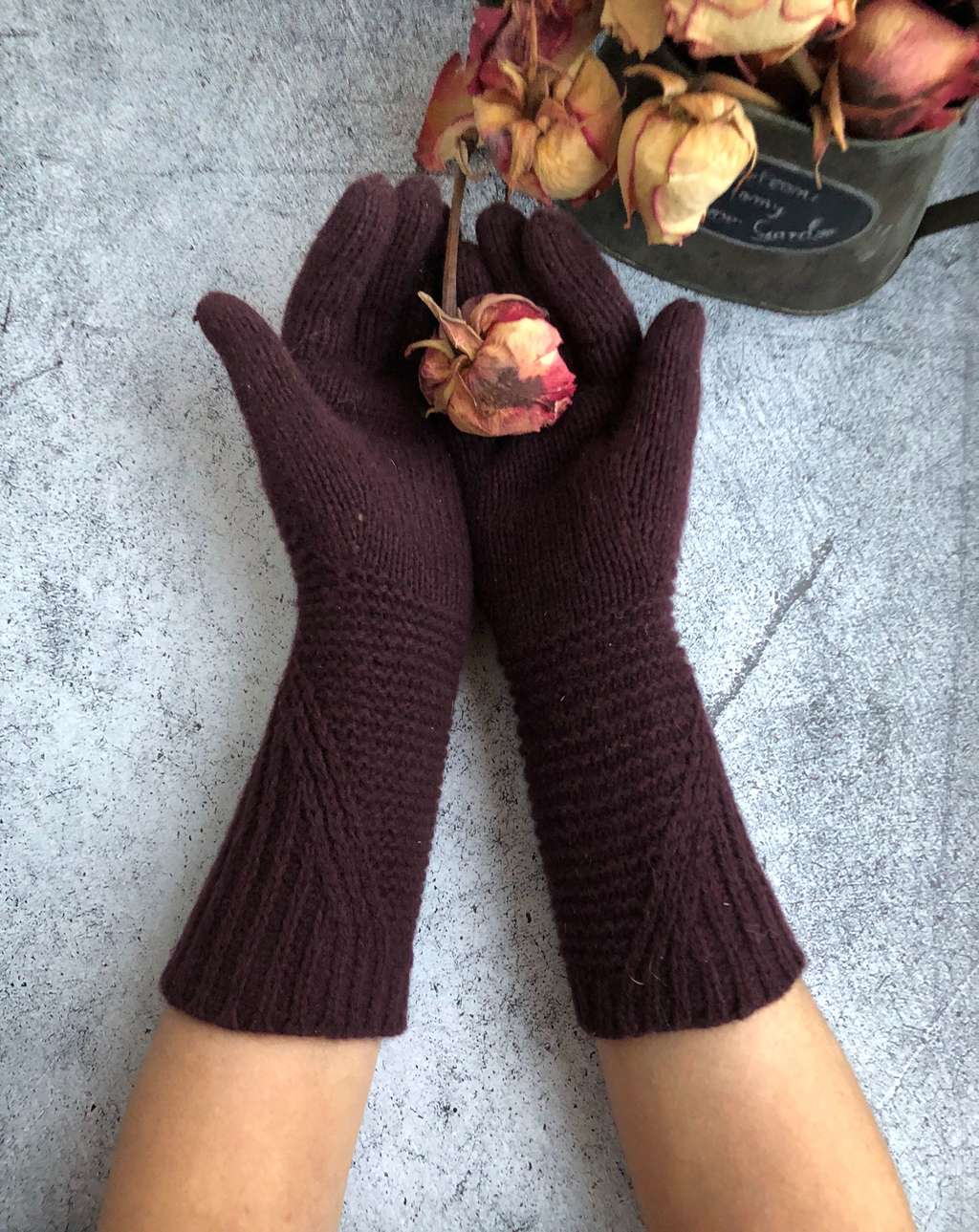 Перчатки Graphic lines