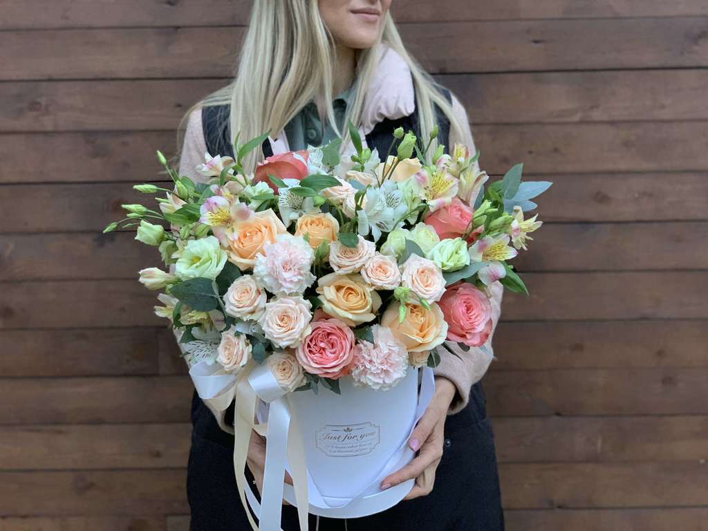 Коробка цветов «Пудровая нежность»