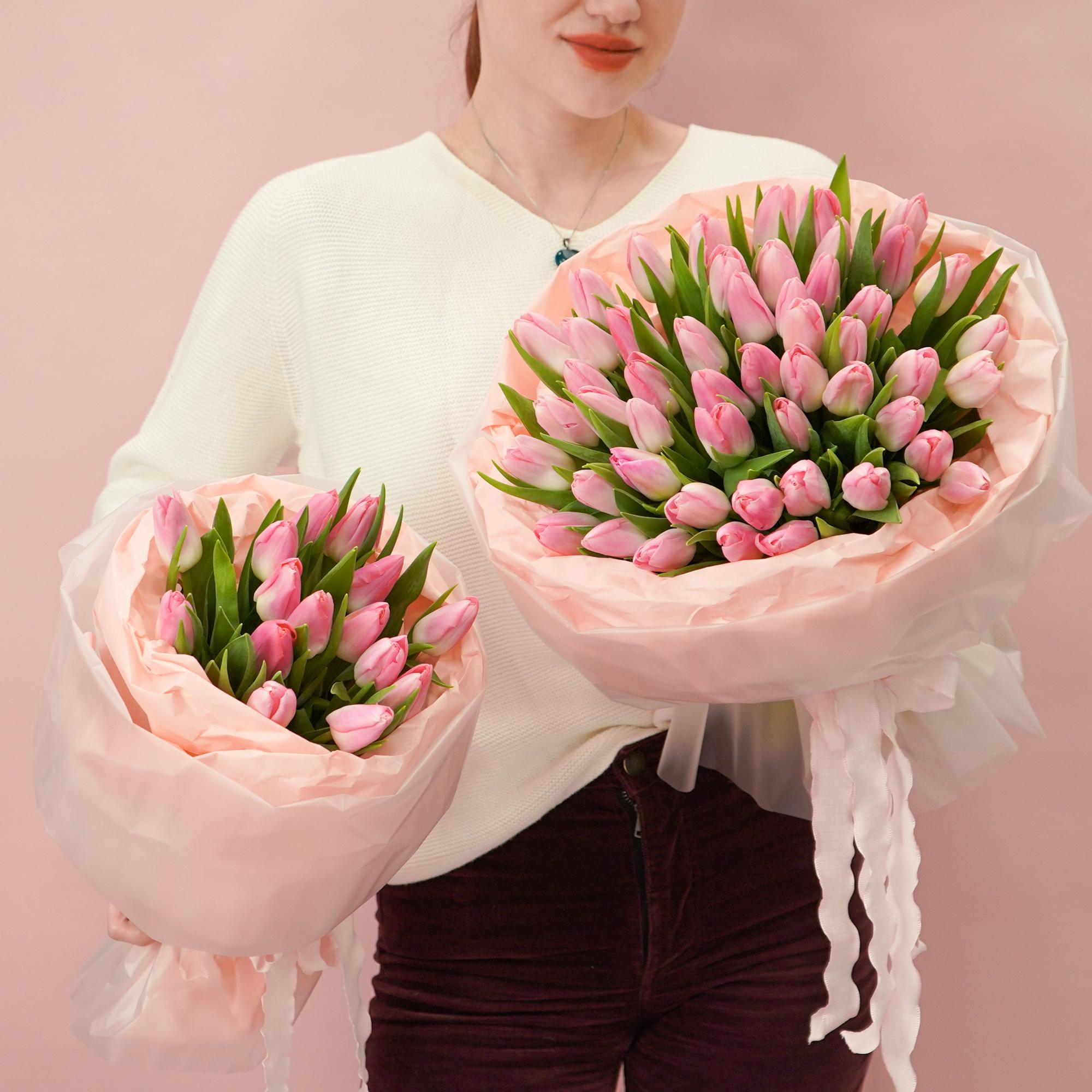 Букет розовых тюльпанов