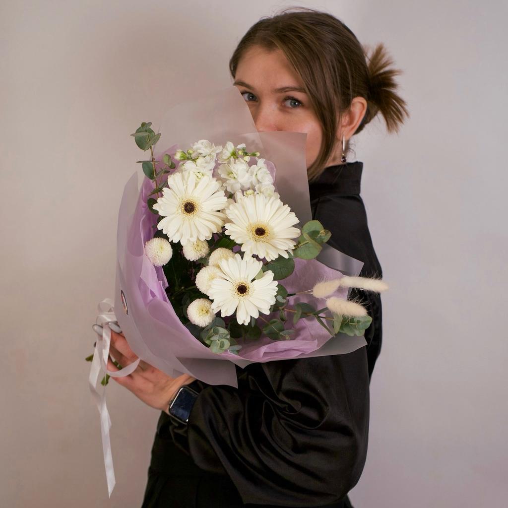 Букет «Улыбки в каждом лепестке»