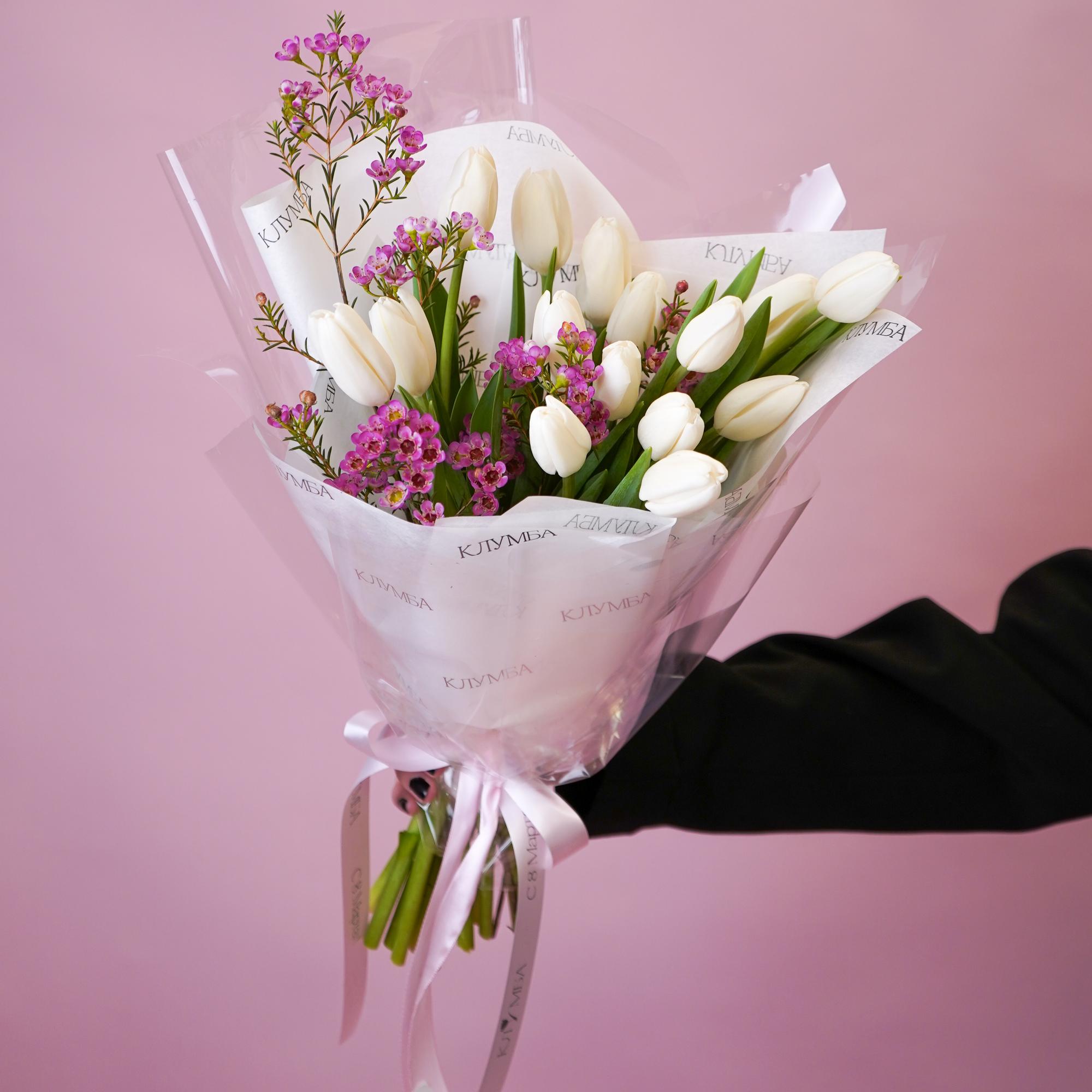 Букет «Тюльпаны и хамелациум»