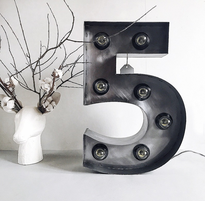 Светильник "Цифра 5" стальная