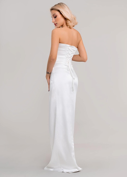 ANDJELINA WHITE