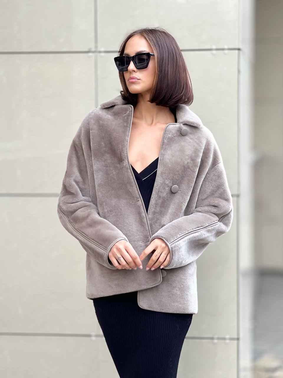 Дубленка из меха овчины.