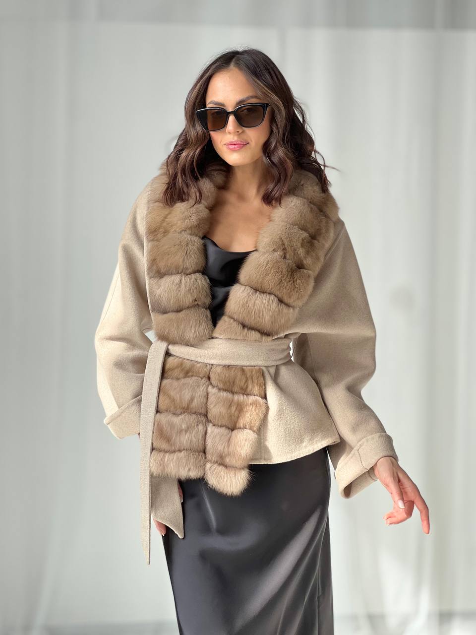 Полупальто из кашемира бежевого цвета