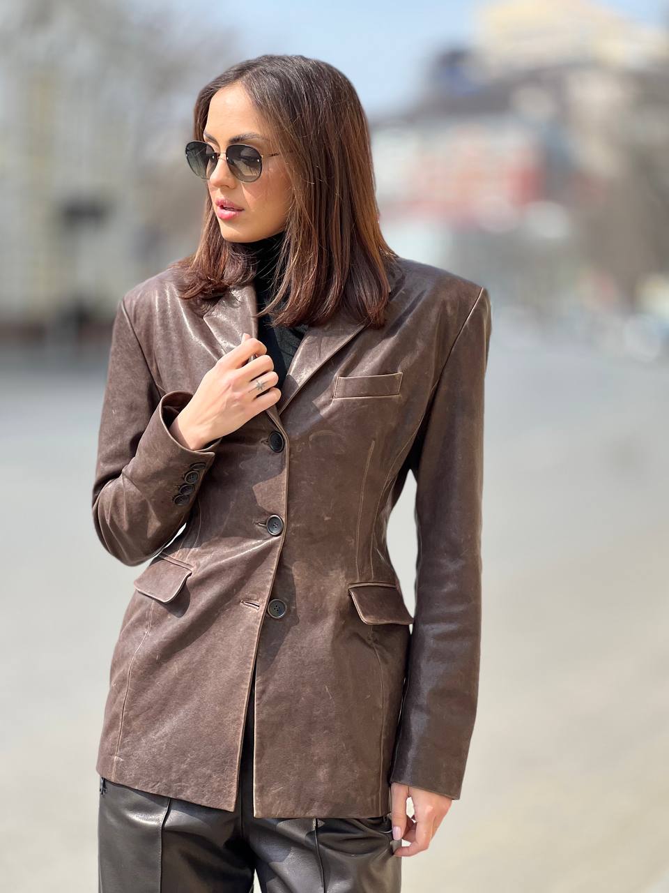 Пиджак из натуральной кожи