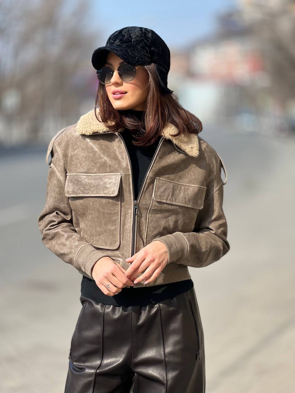 Куртка-бомбер из натуральной кожи