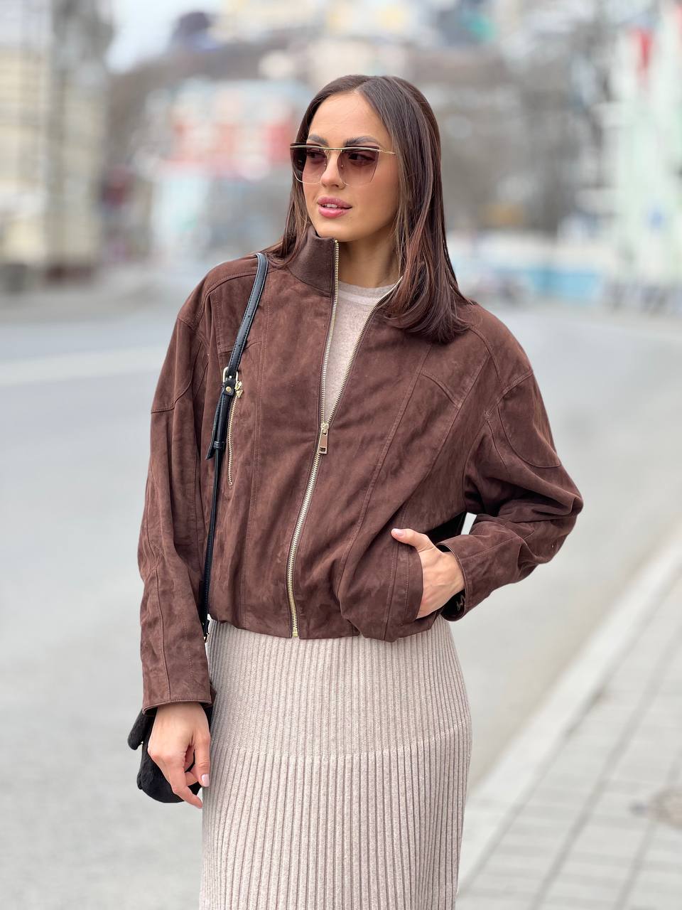 Куртка из натуральной замши цвета шоколад