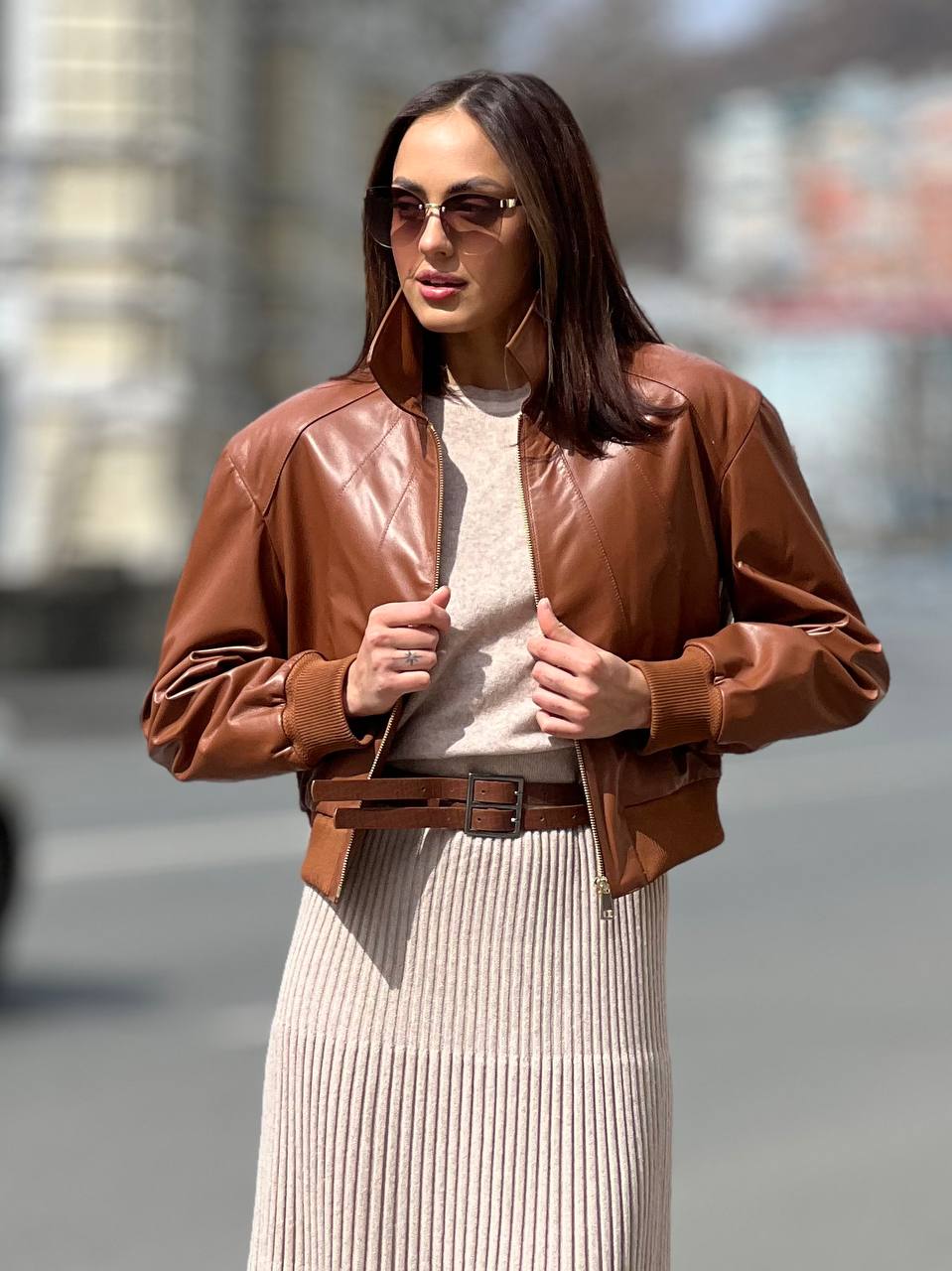 Бомбер из натуральной кожи кирпичного оттенка