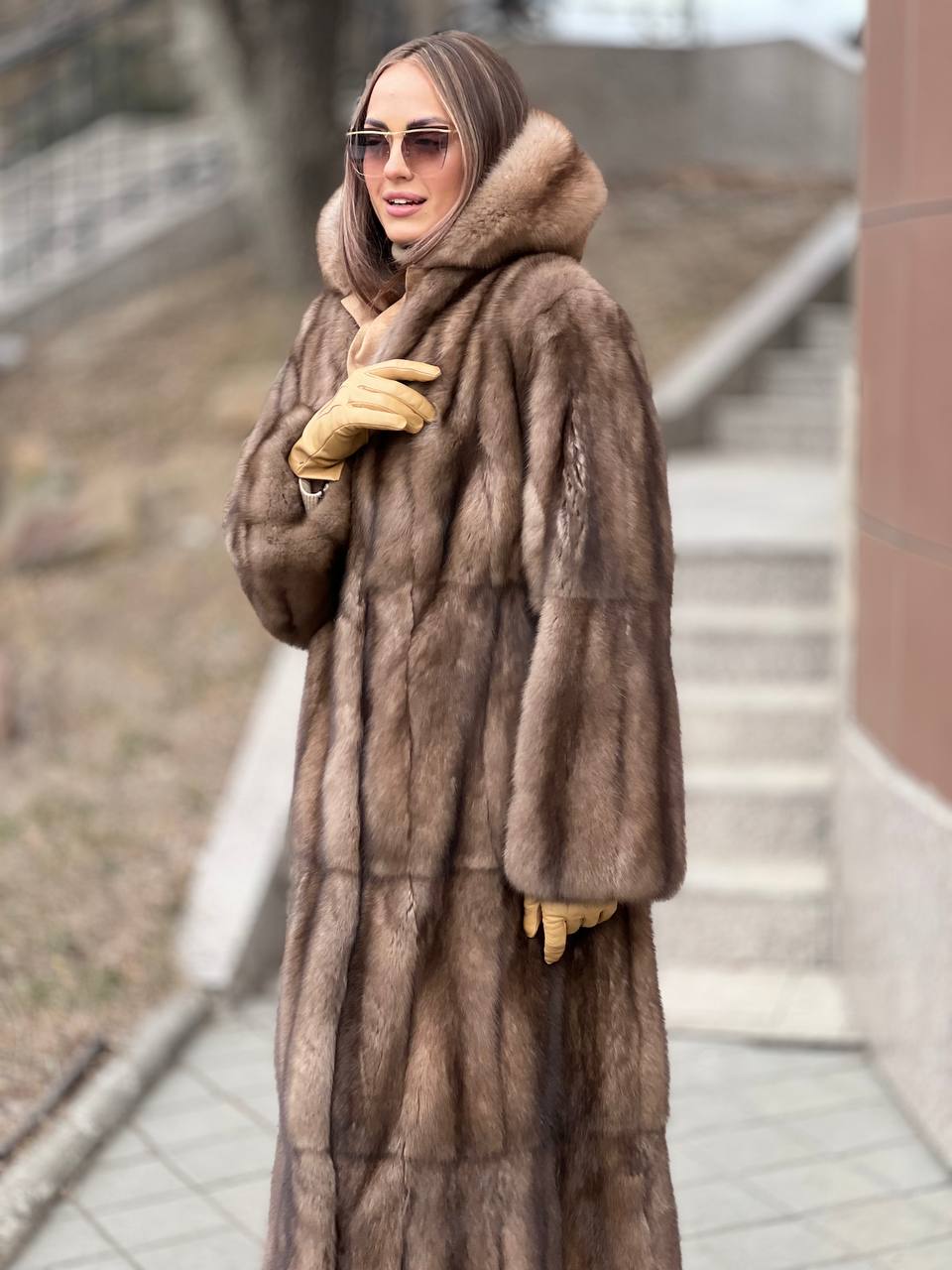 Шуба из меха соболя цвета "Торторо"