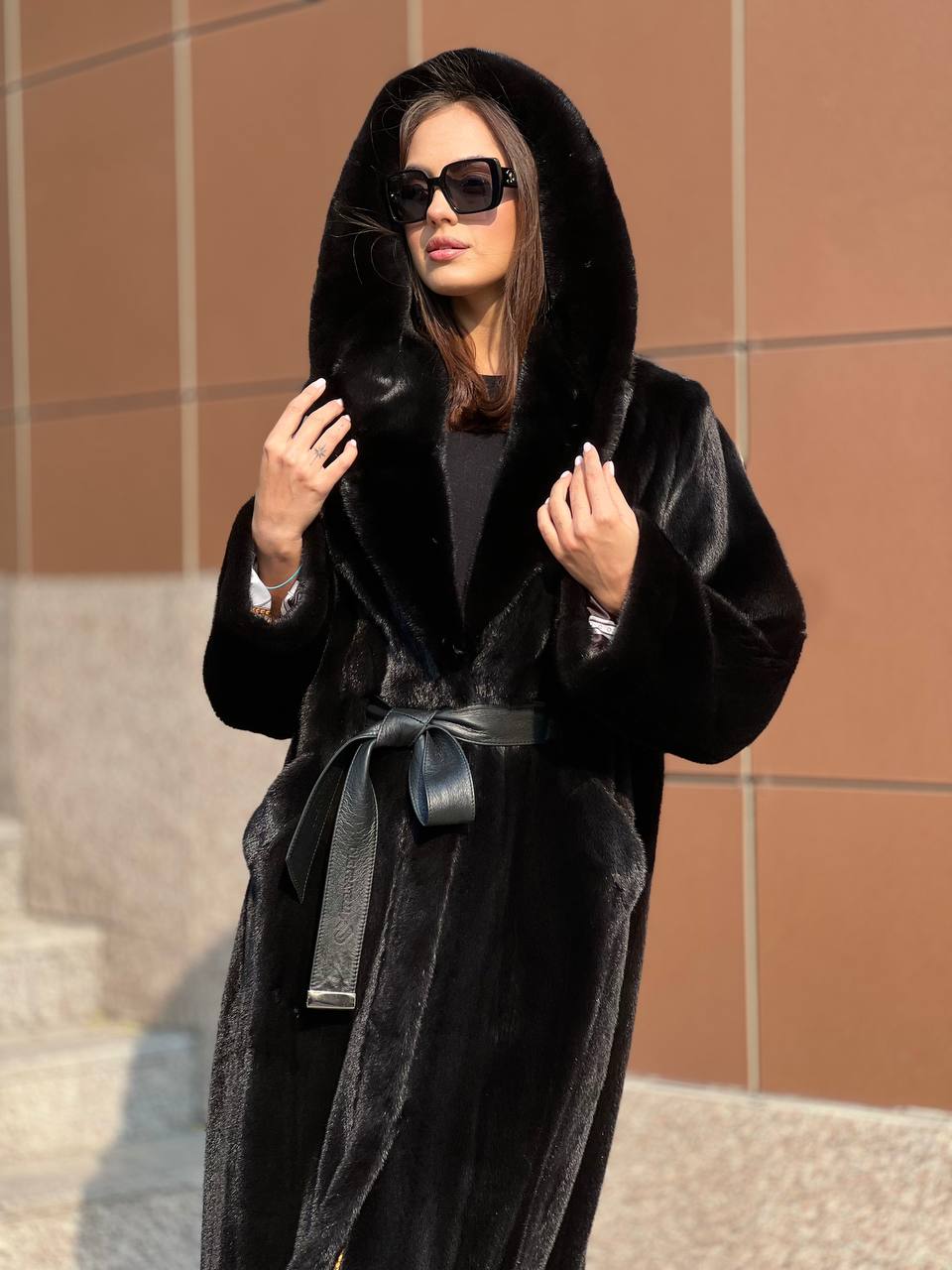 Шуба из премиального меха норки BLACKGLAMA