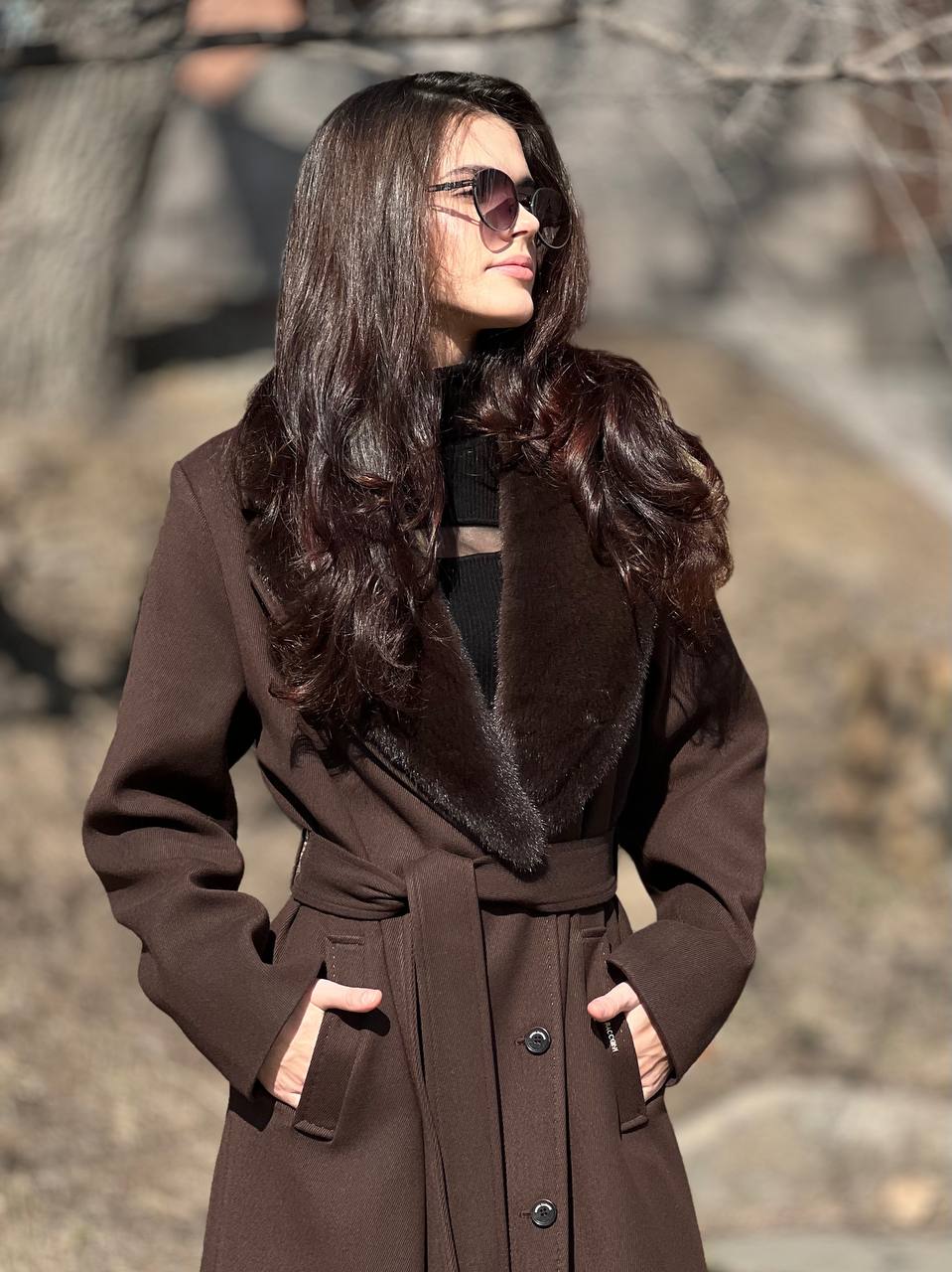 Двубортное пальто из премиальной шерсти