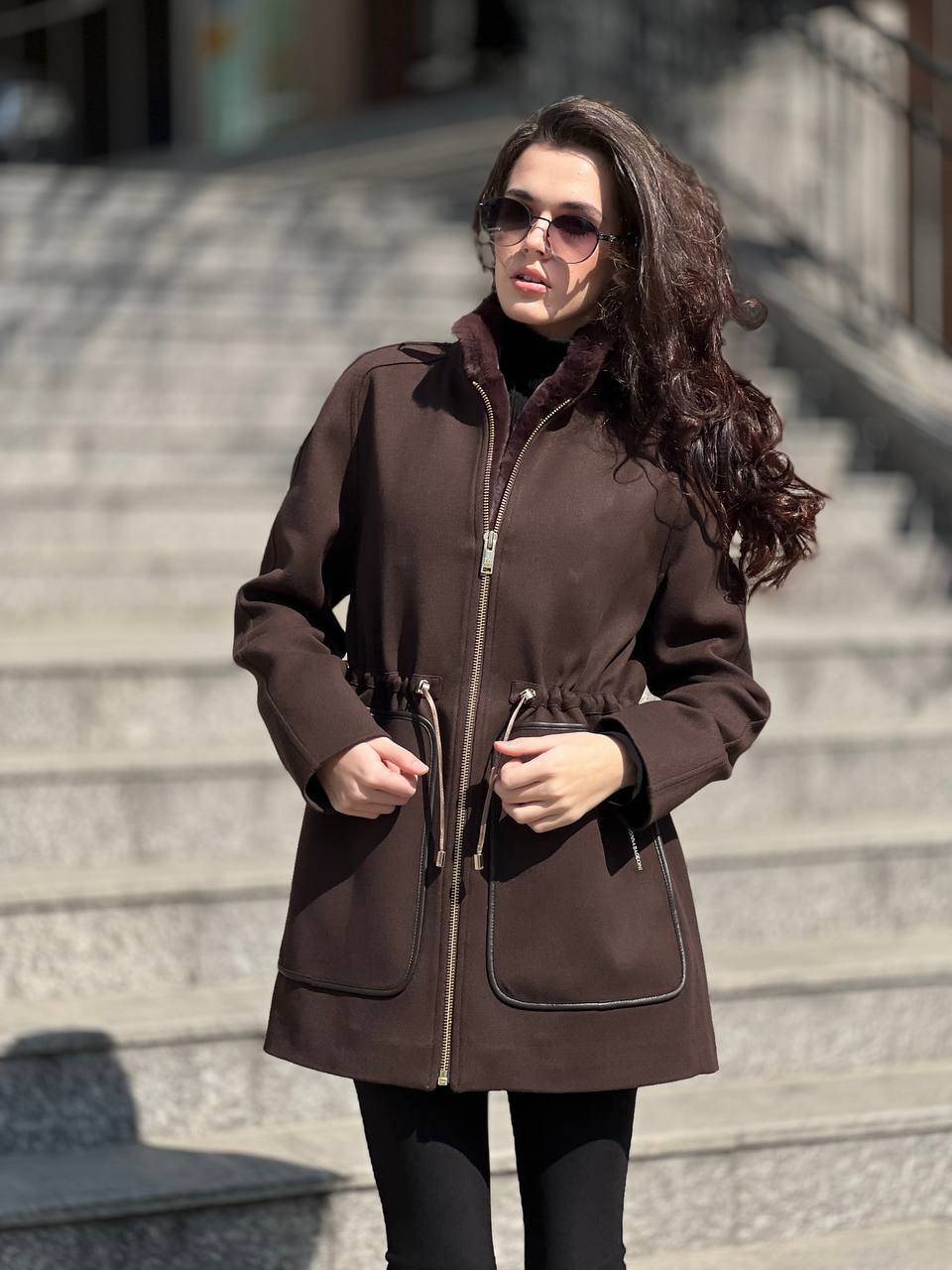 Парка из шерсти насыщенного шоколадного оттенка