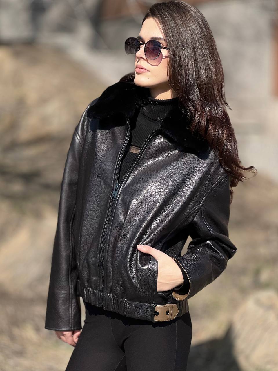 Кожаный бомбер