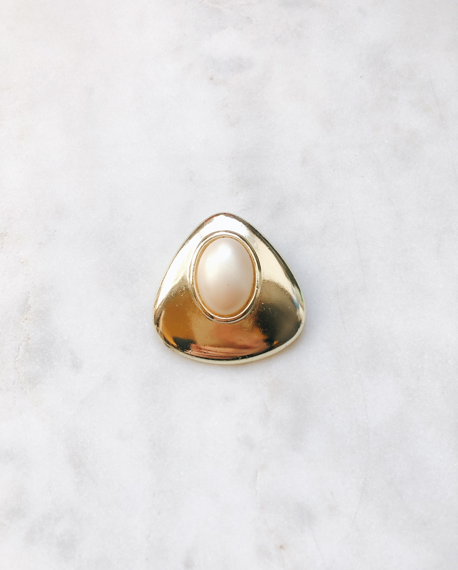 Брошь с жемчужиной