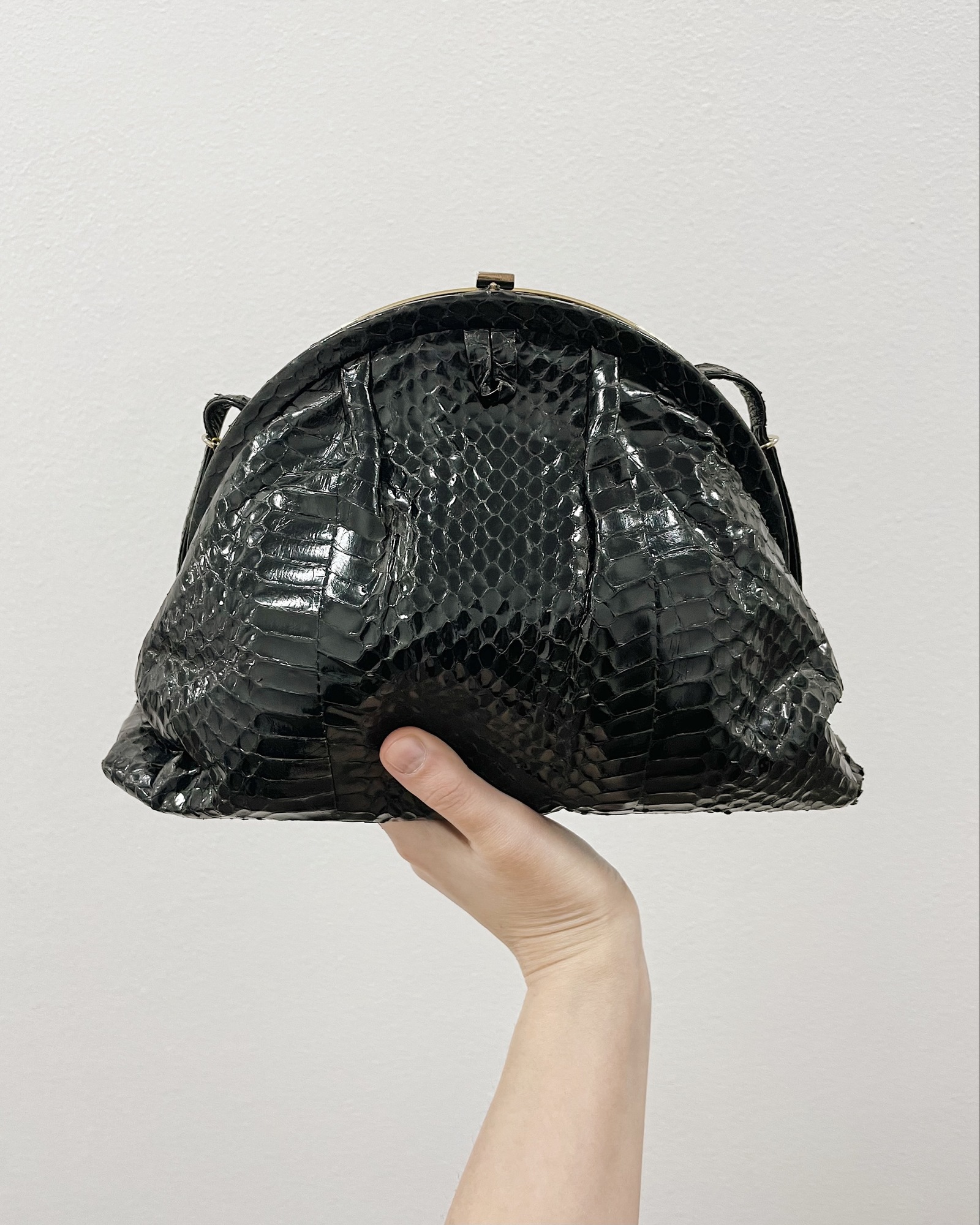 Ридикюль из кожи змеи