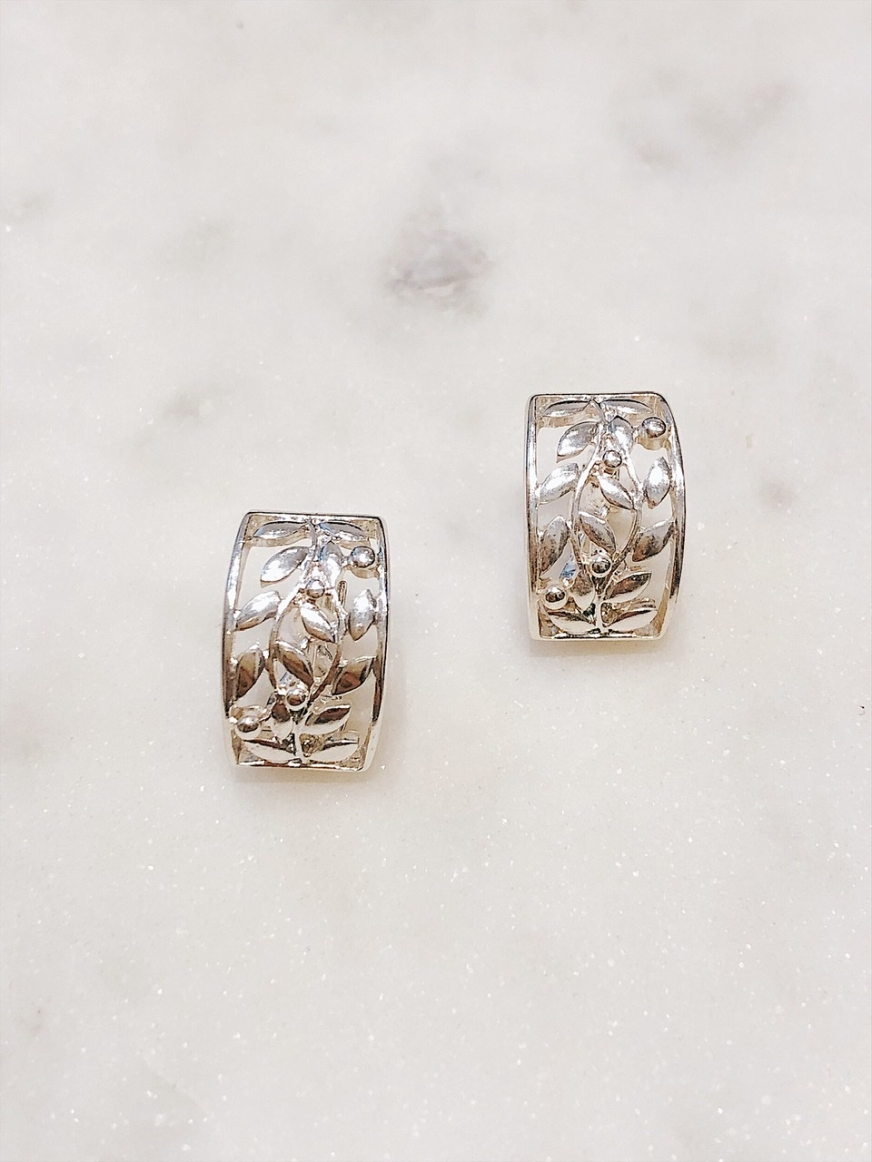 Клипсы-листья