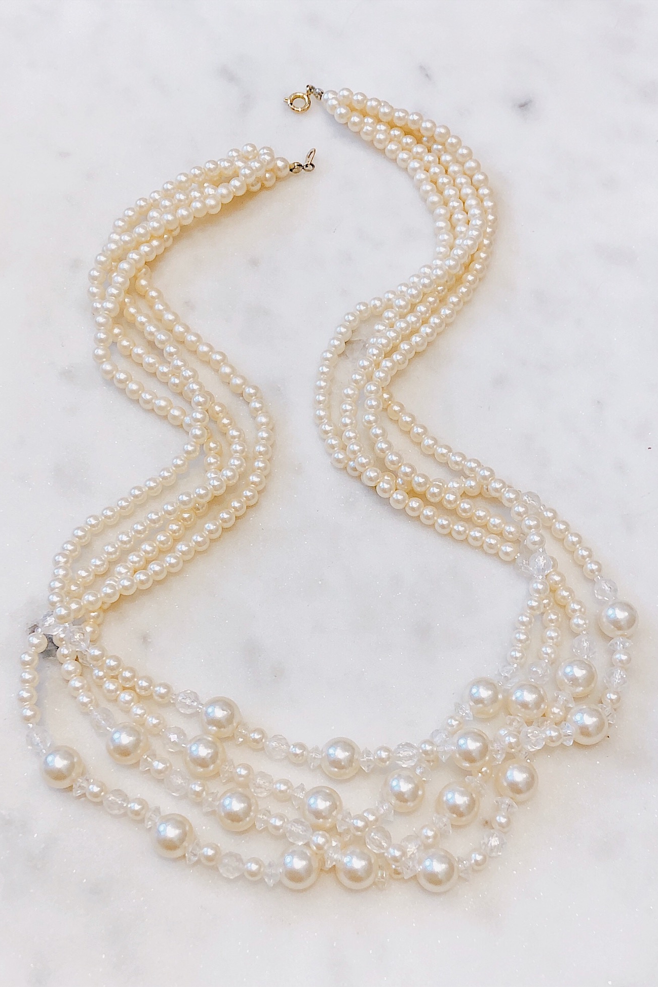 Многослойное жемчужное колье