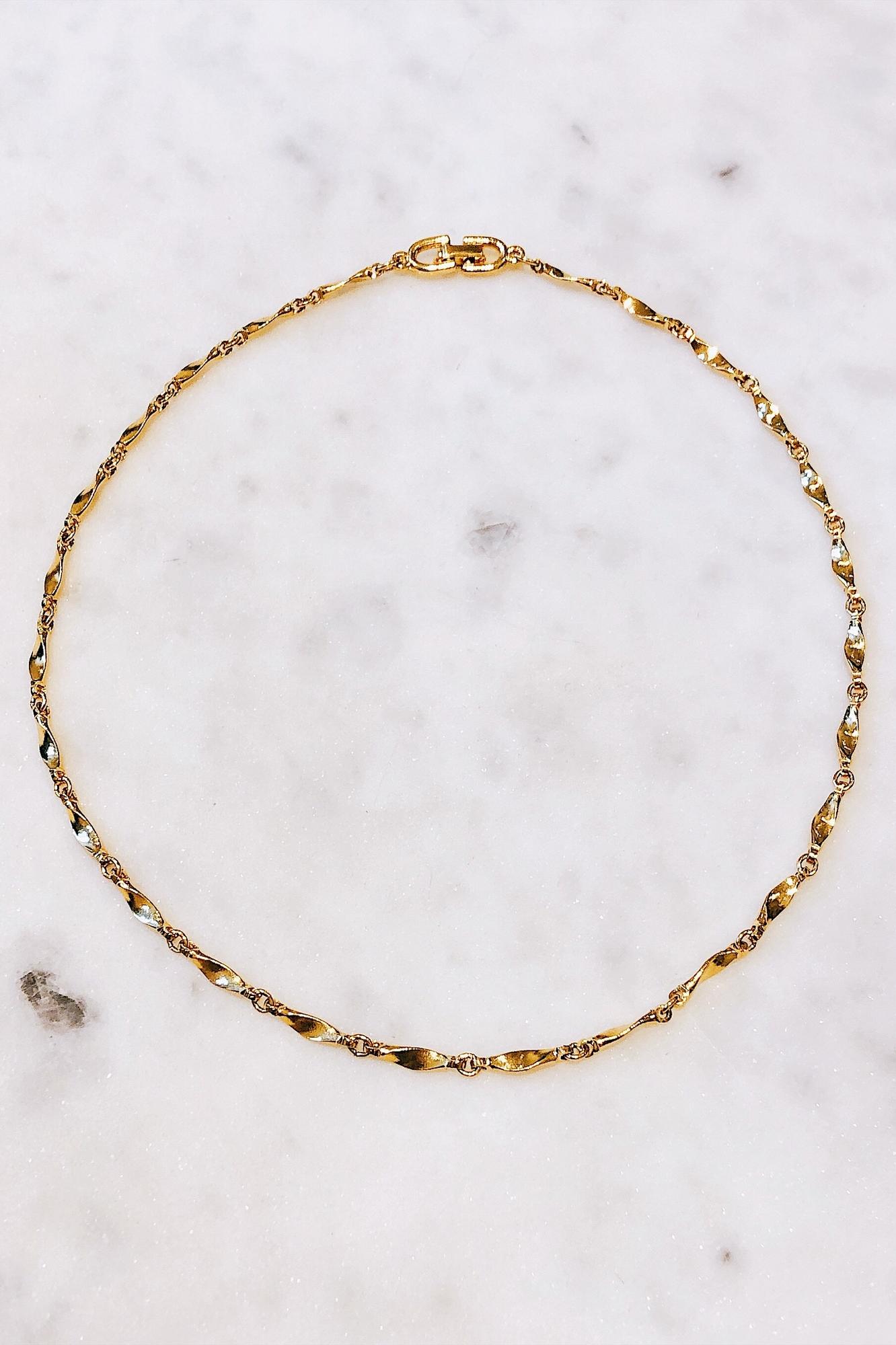 Геометричная цепь-чокер