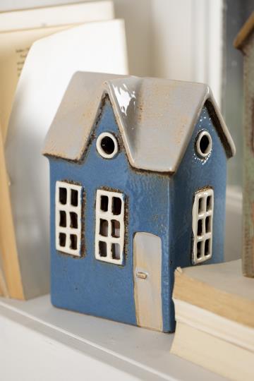 Домик черника