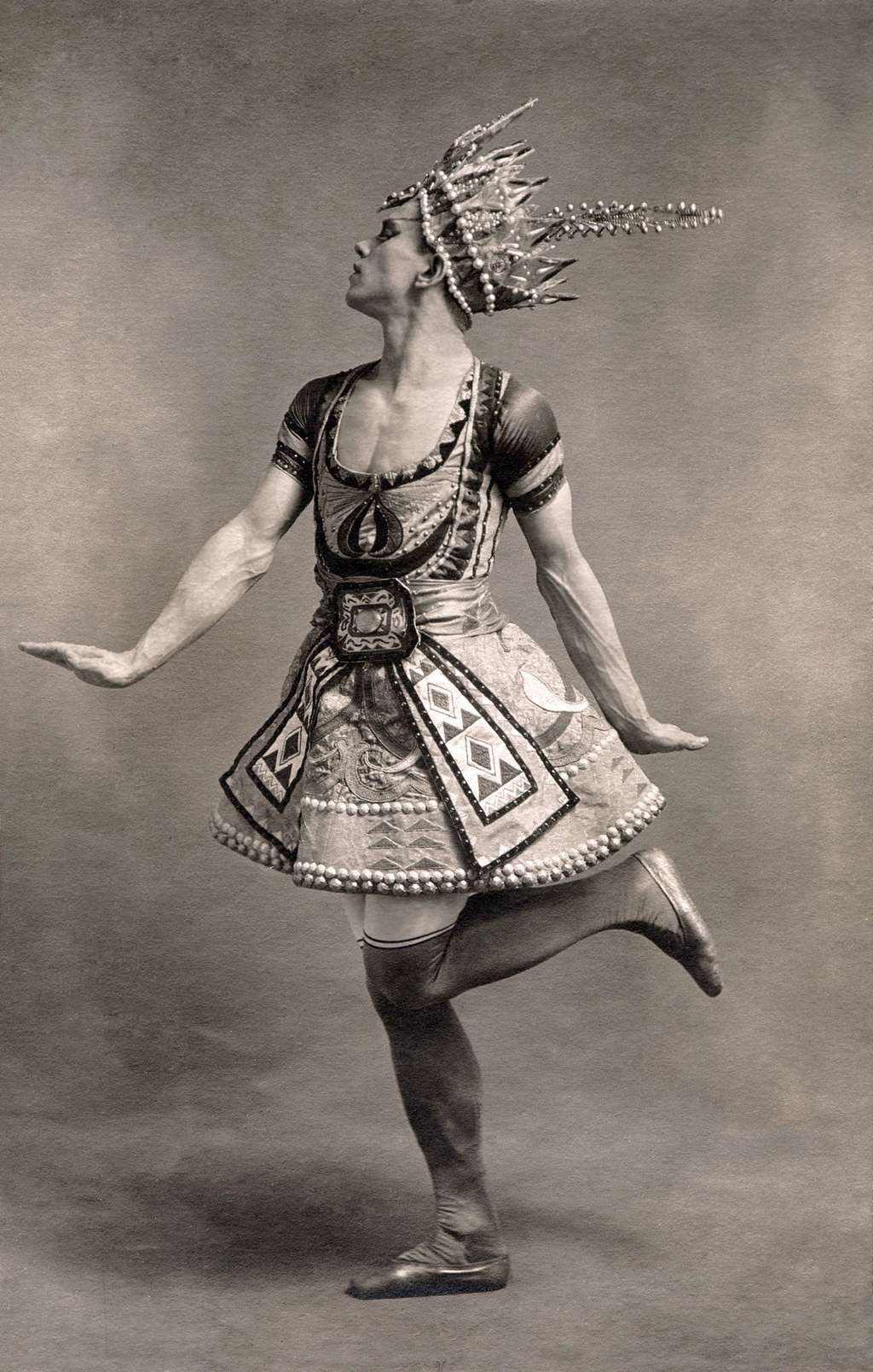 Вацлав Нижинский Дягилевские сезоны Балет Синий Бог