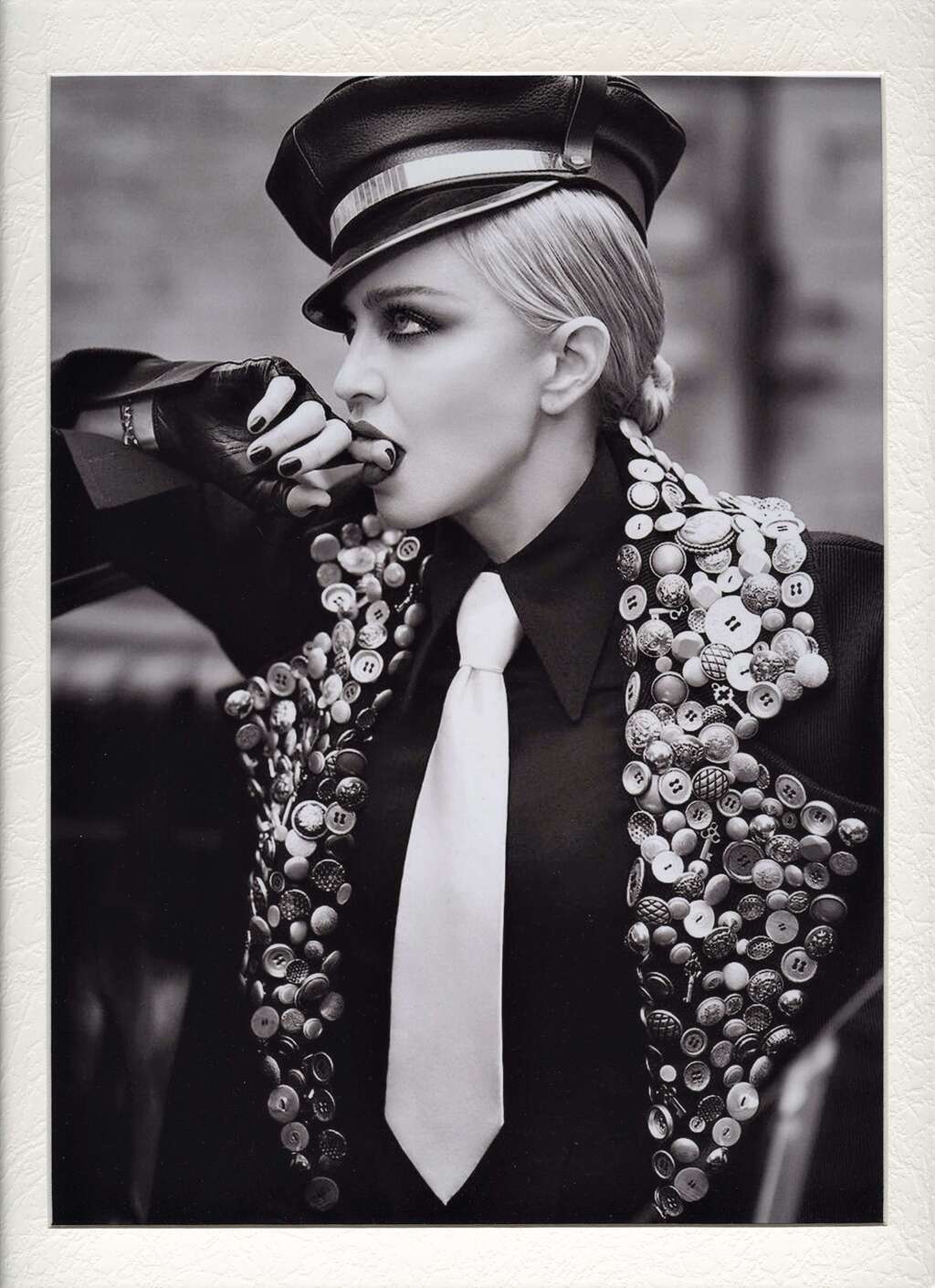 Мадонна в кепке