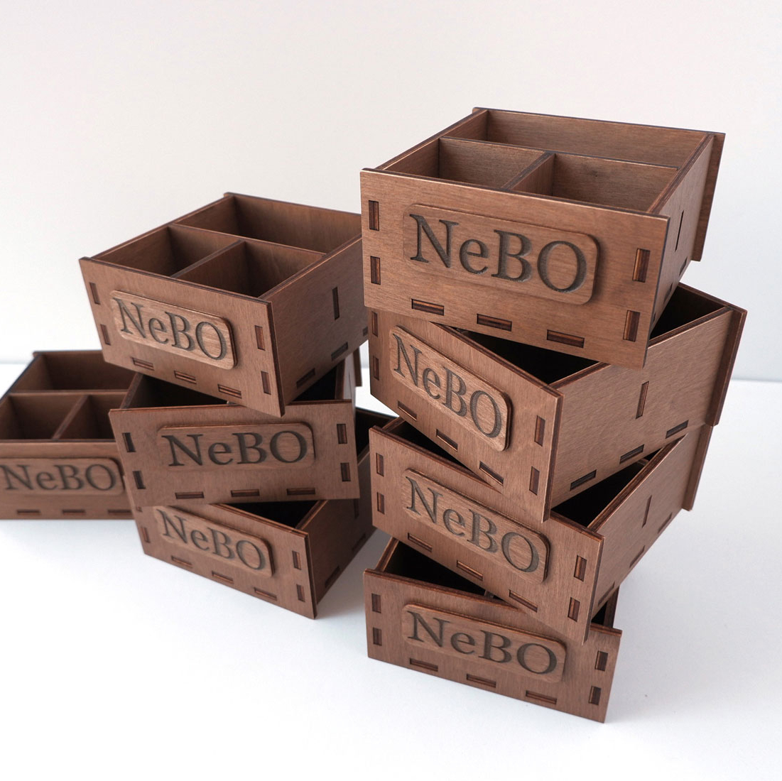 Спецовник на 3 секции - органайзер на стол под соль/перец/салфетки