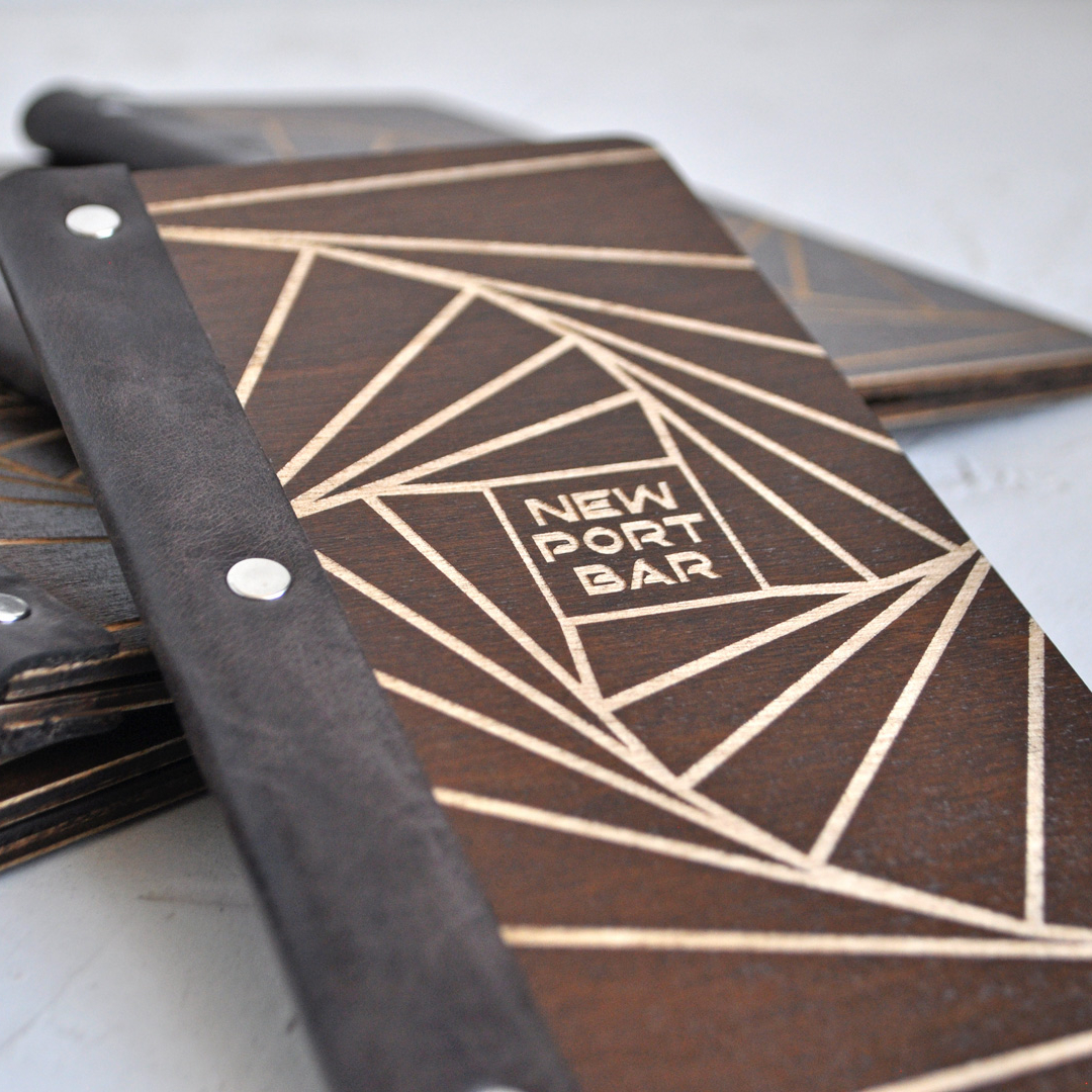 счетница деревянная книжечка чек бук папка с кожей с кармашком с нанесением логотипа заказать