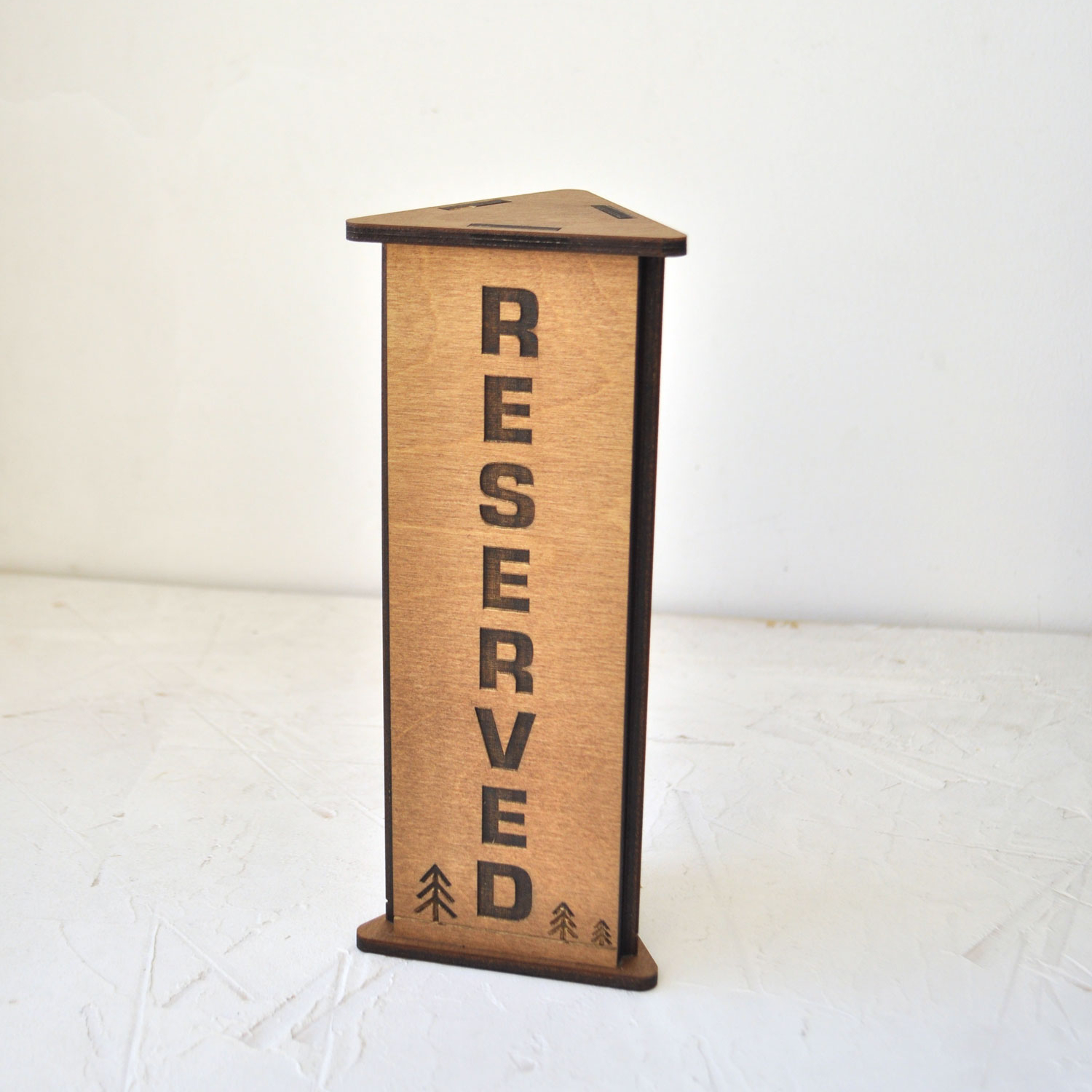 деревянная табличка резерва вертикальная на стол для кафе или ресторана купить заказать