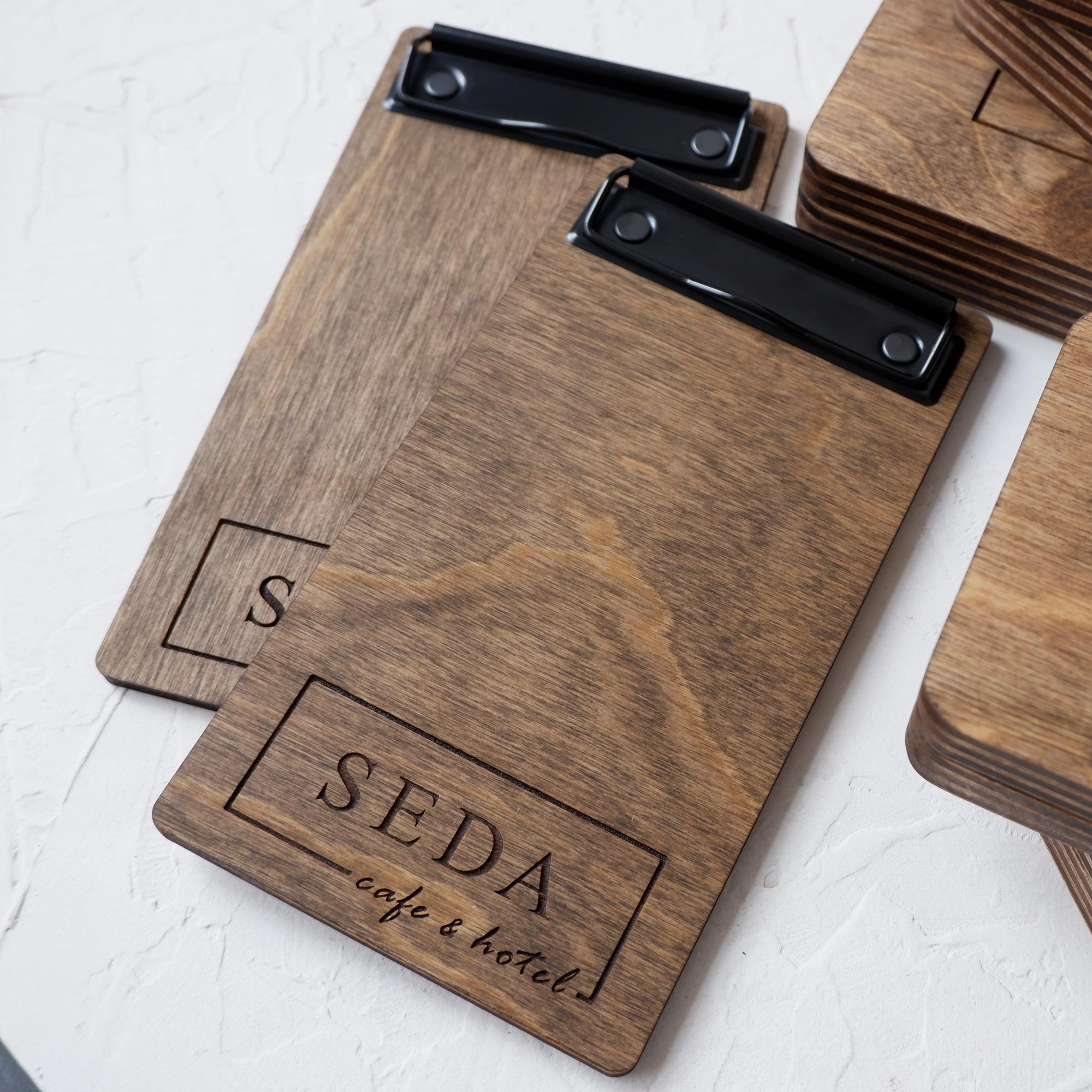 счетница деревянный планшет с зажимом чек бук с логотипом купить заказать