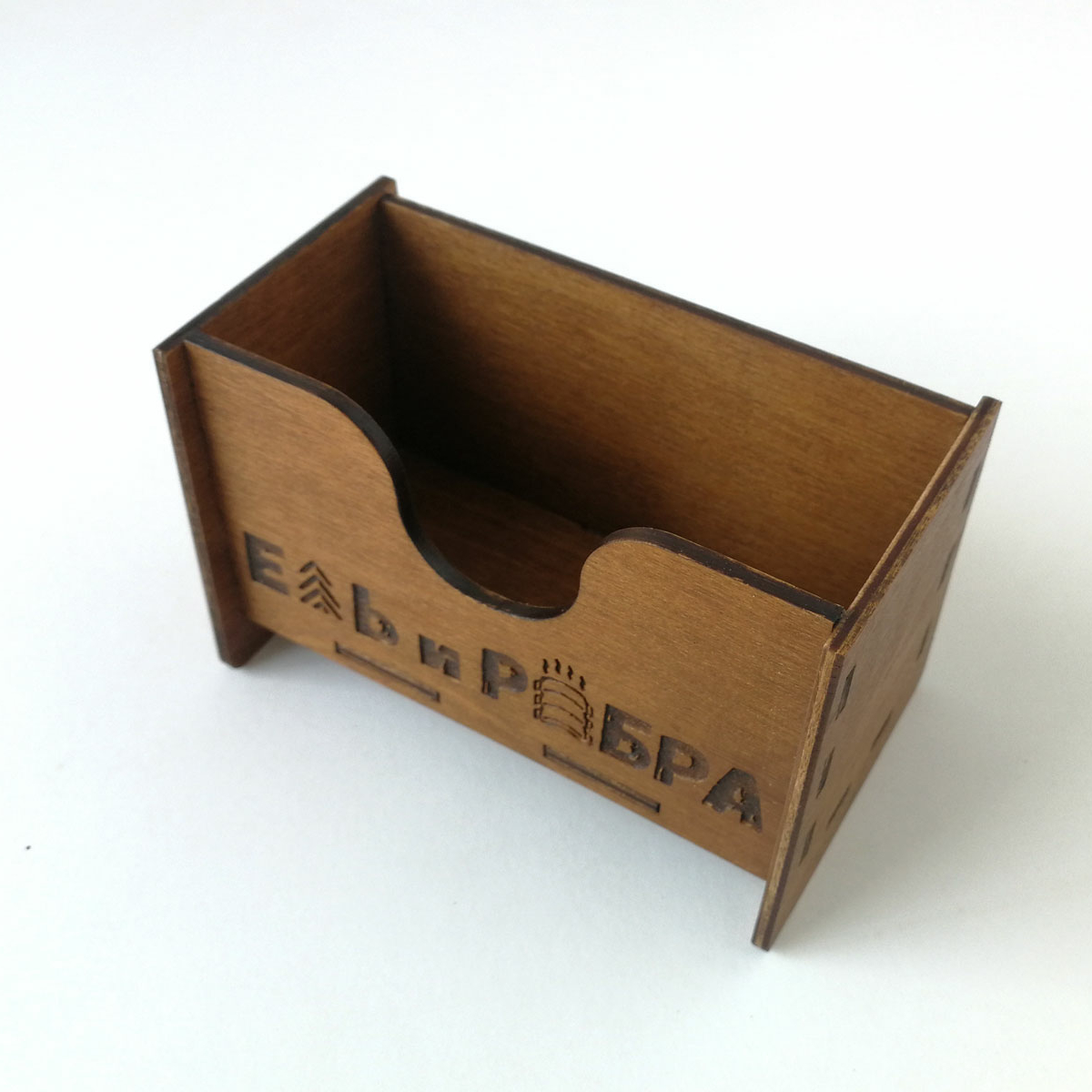 Стойка под визитки из дерева с логотипом заказать с доставкой