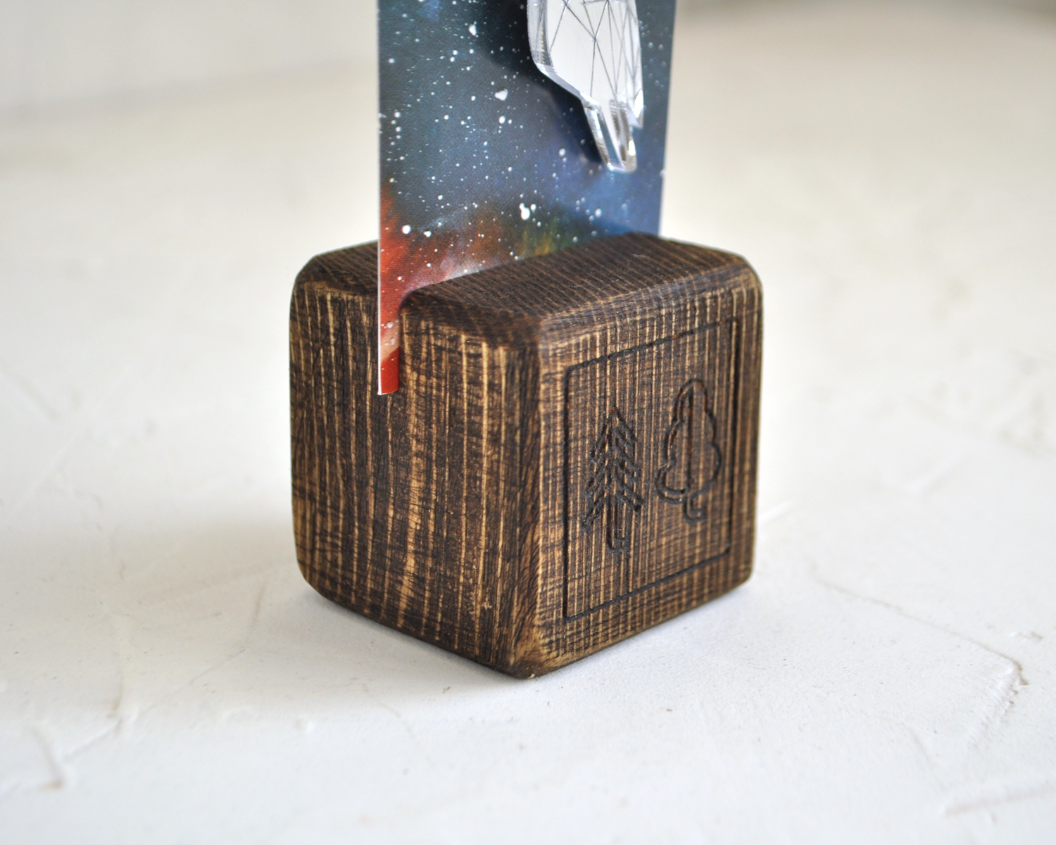 Ценник кубик из массива под старину