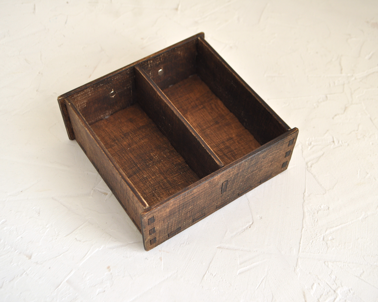 Органайзер с 2 секциями под старину