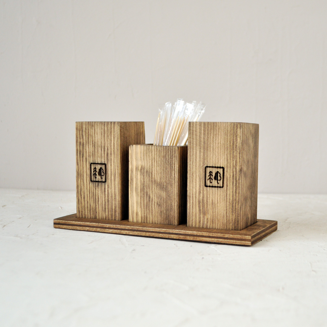 солонка и перечница подставка под зубочистки из массива ясеня с вашим логотипом сделаем на заказ